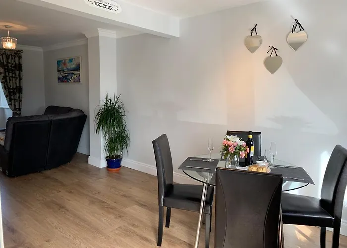 Two Bedroom Town House Beside The River Barrow